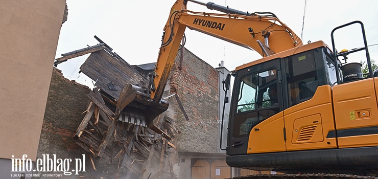 Wyburzono budynek mieszkalny przy Browarnej - zobacz zdjęcia i film