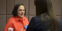 Gra�yna �obaszewska: Ka�dy z nas powinien w sobie stworzy� zak�ad dla normalnych
