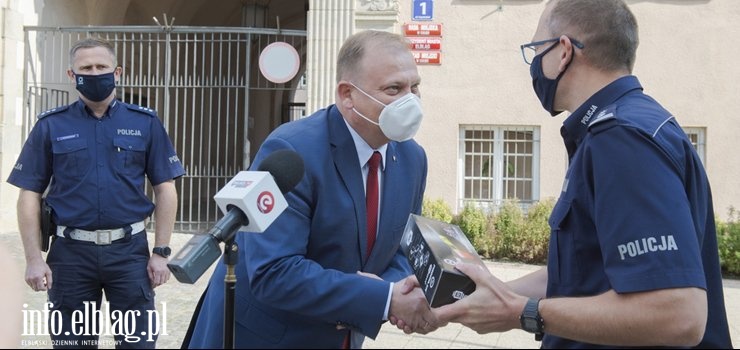 Nowoczesne alkomaty usprawnią pracę elbląskiej policji. Sprzęt przekazało Miasto