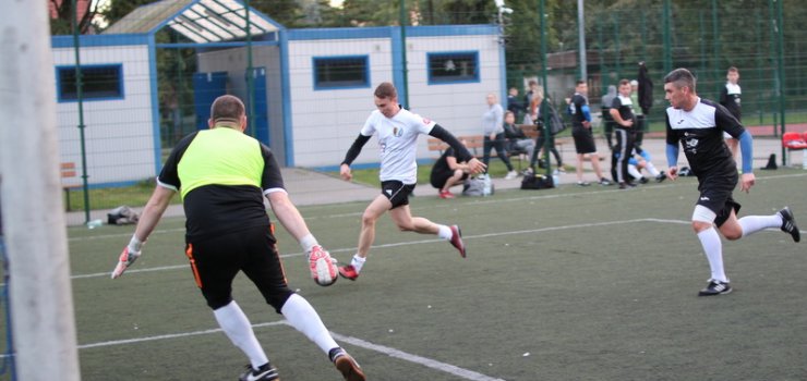 Powrót futbolu. Ruszyła piłkarska liga MOSiR