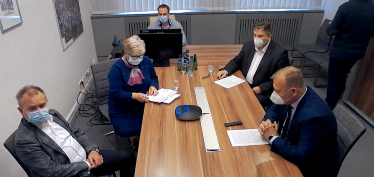 W bardzo kameralnym gronie o połączeniu elbląskich porodówek. Mieszkanki nie są zainteresowane tematem?