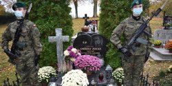 �o�nierska pami�� nigdy nie umiera
