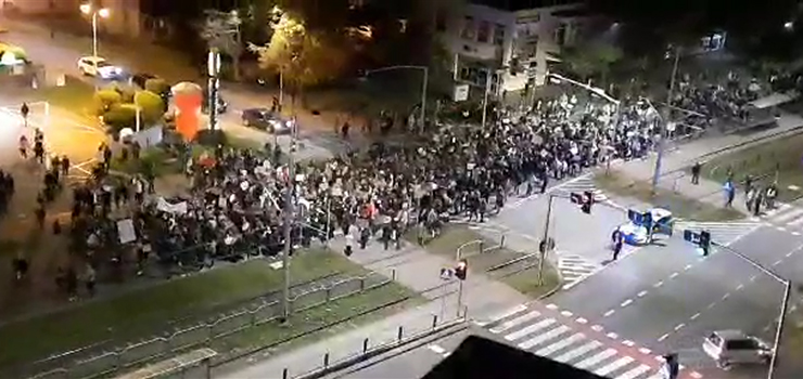 Kobiety strajkują, a mężczyźni? - zobacz filmy