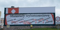 Akty wandalizmu po elbl�skim strajku. "Zniszczone przystanki, pe�no wulgaryzm�w"