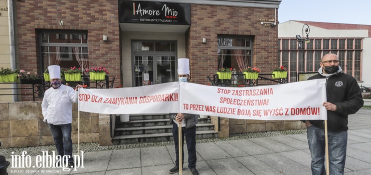 #Gastroprotestw Elblgu. Protestujcy dajwsparcia dla upadajcej brany, dla rzdu maj czarnpolewk