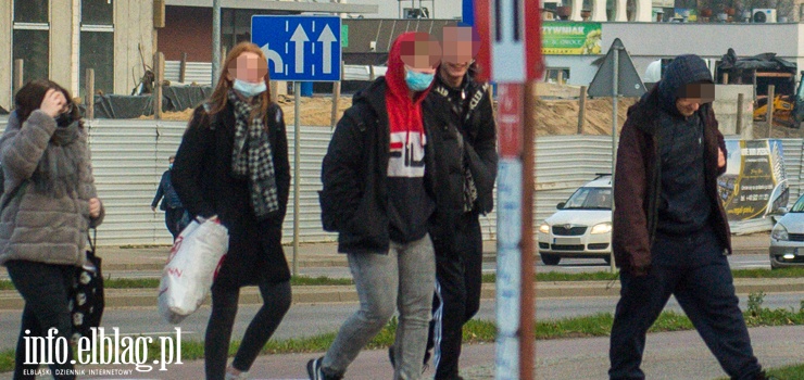 Czy elblążanie noszą maseczki? "Odnotowaliśmy 816 wykroczeń"