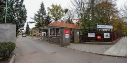 Kome�skiego: W przysz�ym roku sko�czy si� problem z parkowaniem przy szpitalu?�"W tej chwili to wyzwanie"