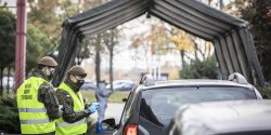 Punkt Drive Thru w okresie witecznym zmieniaj godziny funkcjonowania