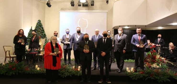 Nagrodzono tych, ktrzy w rozwj Elblga wnieli szczeglny wkad. Poznalimy laureatw Nagrd Prezydenta Elblga 