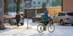 Elbl��anie pe�n� piersi� poczuli zim� - zobacz zdj�cia
