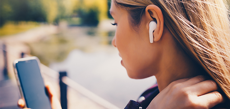 Słuchawki bezprzewodowe – wygodne i modne