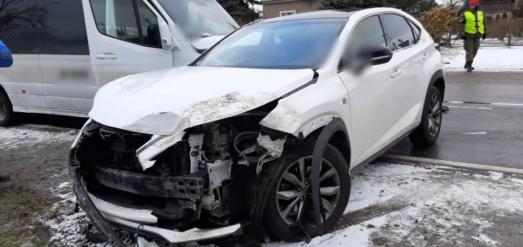 Groźna kolizja w Komorowie Żuławskim. Policja apeluje o ostrożność