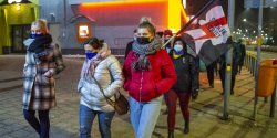 "Rz�d�robi nam piek�o". Protest w Elbl�gu po publikacji uzasadnienia wyroku TK