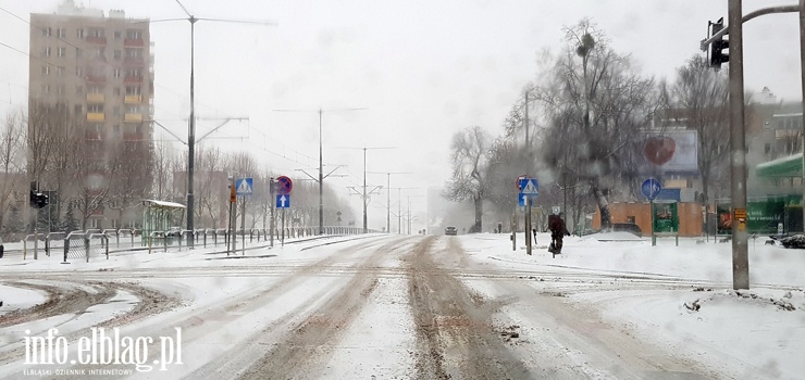 Czytelnik: Zasypane ulice i chodniki. Kto za to odpowiada? Gdzie są służby? - zobacz zdjęcia
