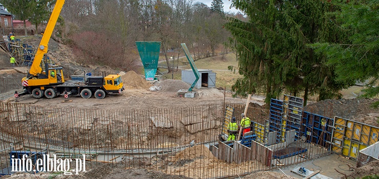Prace przy rewitalizacji Parku Dolinka wznowione. Termin zakończenia inwestycji jest zagrożony?