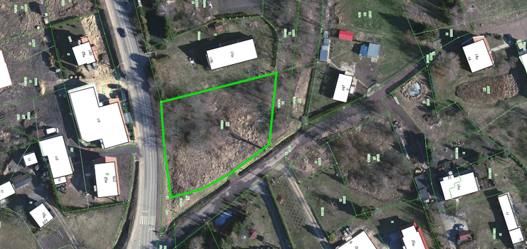 Działka przy. Jodłowej wystawiona na sprzedaż. Miasto chce za nią co najmniej 160 tys. zł