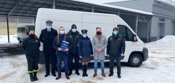 Samochód w prezencie od Służby Więziennej dla OSP w Gronowie Elbląskim