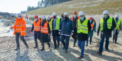 Budowa kana�u jest na p�metku. Minister Adamczyk: "Polsk� sta� na takie inwestycje"