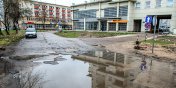 Mieszkacy interweniowali w sprawie remontu ulicy. Koniec jazdy po dziurach?