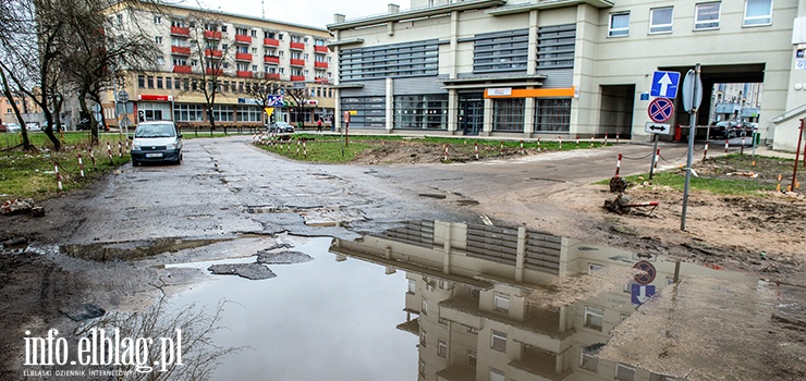 Mieszkańcy interweniowali w sprawie remontu ulicy. Koniec jazdy po dziurach?