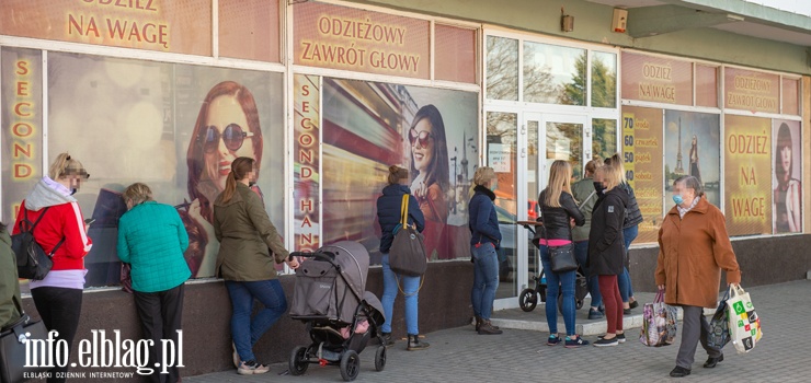 Obostrzenia nie przeszkadzaj elblanom w zakupach? Czy kto to kontroluje, pyta Czytelniczka