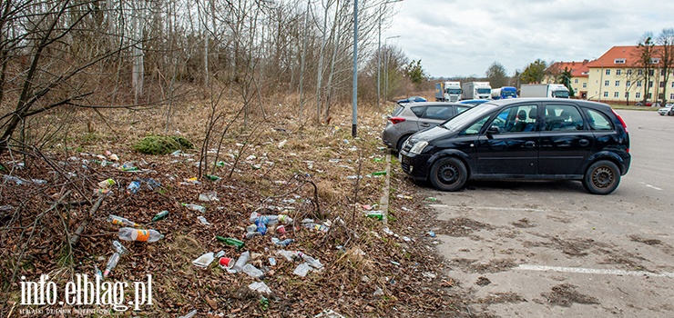 Śmietnisko na Modrzewinie? Czytelnik: Tam chyba nigdy nie było sprzątane