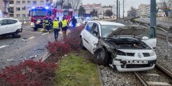 Pi�� tysi�cy z�otych grzywny dla kierowcy i zakaz prowadzenia na 3 lata. Brawurow� jazd� doprowadzi� do kolizji