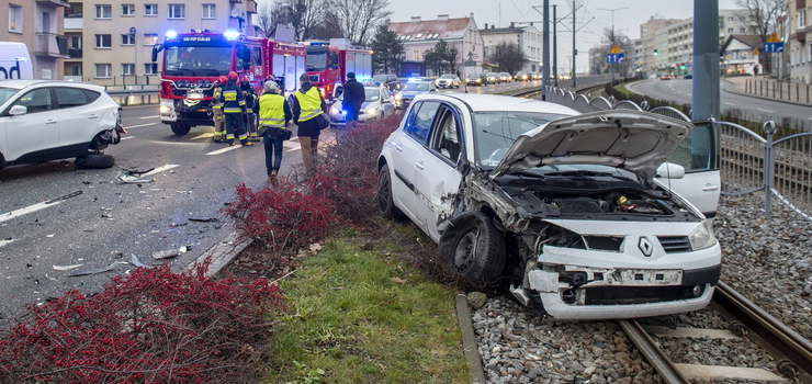 Pięć tysięcy złotych grzywny dla kierowcy i zakaz prowadzenia na 3 lata. Brawurową jazdą doprowadził do kolizji