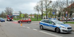Kolizja dw�ch aut na Mickiewicza