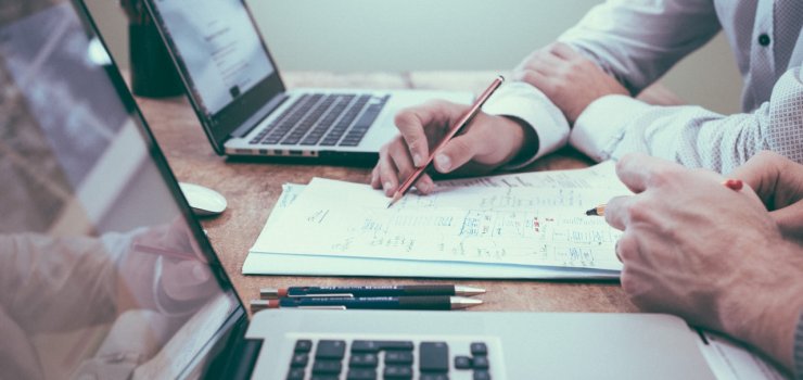 Podatek od nieruchomoci w 2021 – ile wynosi, kto zapaci, jak zoy deklaracje online?
