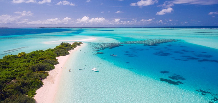 Koronawirus a wakacje 2021 – jak to ugryźć?