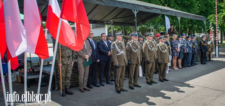 Uroczysty apel, defilada i pokaz sprzętu. Dziś świętowali elbląscy logistycy