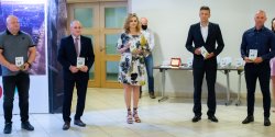  „Oni dla elbl�skiego sportu oddaj� serce”. Prezydent nagrodzi� elbl�skich sportowc�w