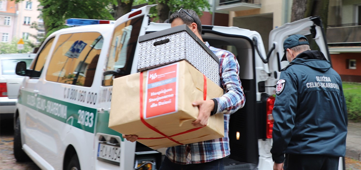 Pracownicy i funkcjonariusze olsztyńskiej KAS wsparli podopiecznych Dziecięcego Hospicjum