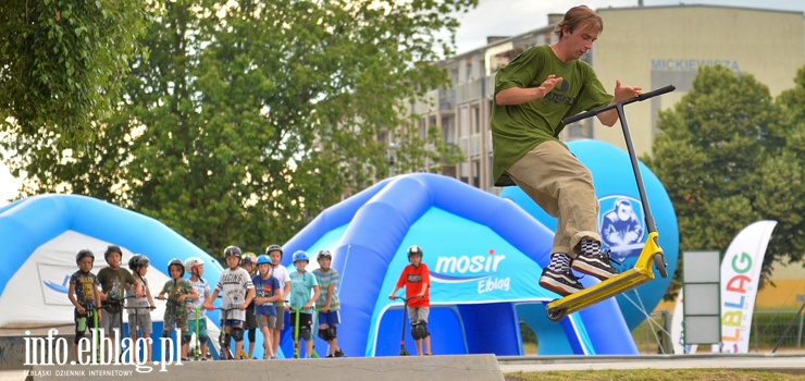 Deskorolki i hulajnogi, czyli show. Skaterzy poprowadzili warsztaty dla elblan [zobacz zdjcia]