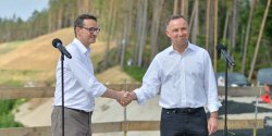 Prezydent i premier sprawdzili, jak post�puj� prace na Mierzei Wi�lanej [zobacz zdj�cia]