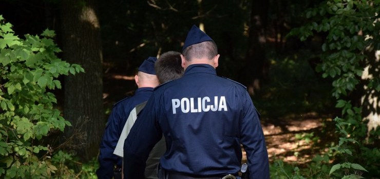 Para zgubia si w lesie podczas romantycznego spaceru. Interweniowaa policja i lenicy