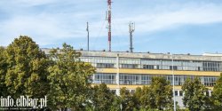 Pi�tro w dawnym Plastyku po raz kolejny wystawiono na sprzeda�