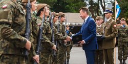 Przysi�ga wojskowa z udzia�em Ministra Obrony Narodowej