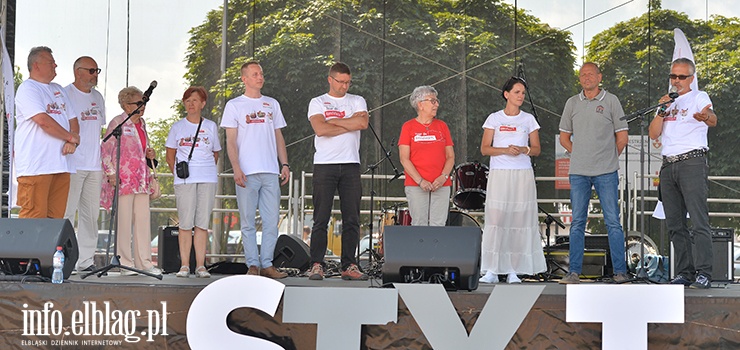 Tour de Konstytucja w Elblągu. "Chcemy pokazać politykom, że jesteśmy dojrzałymi obywatelami"