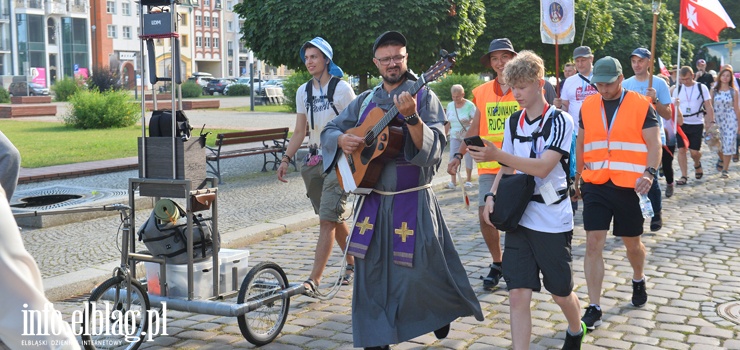 Pielgrzymka na Jasn Gr wyruszya z Elblga. „Jest mniej pielgrzymw, ale wicej modziey”