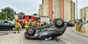 Grony wypadek na skrzyowaniu Robotniczej z Brzesk. Dwie osoby zabrane do szpitala