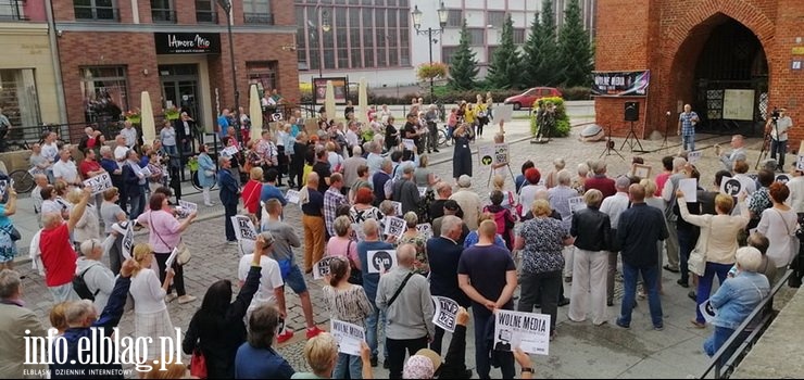 Protest przeciw ustawie „lex TVN” w Elblgu. „ Spoeczestwo nie jest wiadome tego, co si dzieje”