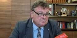 Prezydent Elblga dosta maila z pogrkami. "Autor grozi mi mierci"