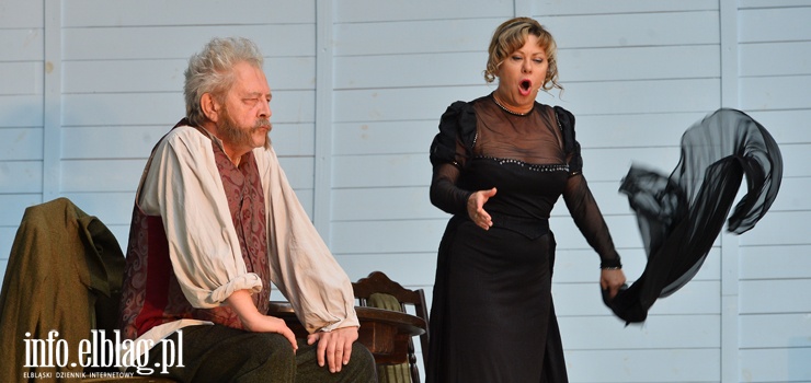 "Niedźwiedź i Oświadczyny" w Bażantarni. Zobacz zdjęcia