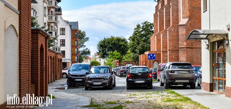 Mieszkanka starwki: Przy Galerii EL mia powsta parking. Czekamy na to od lat