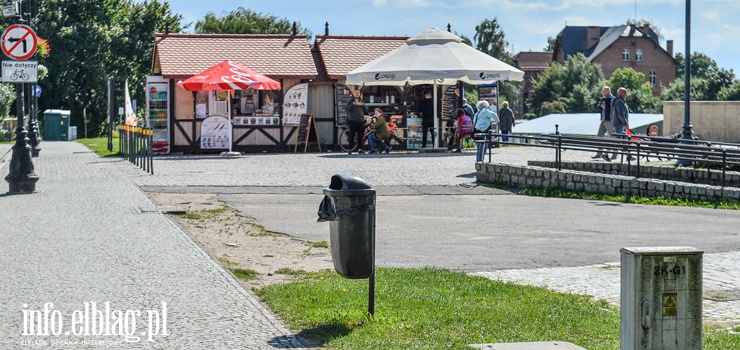 Na Starówce powstaną "stylizowane kosze na śmieci"?