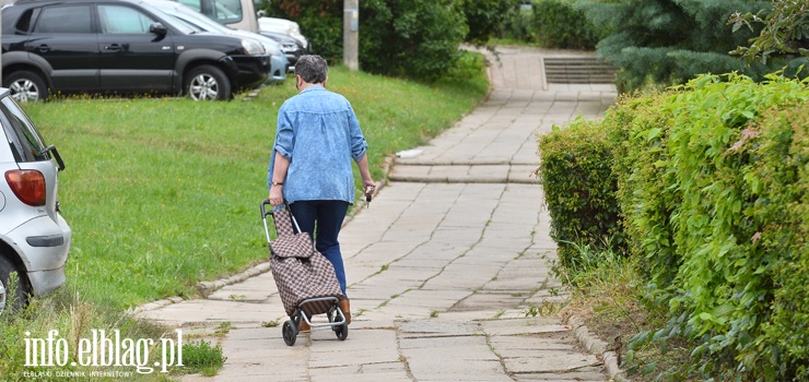 Problem z chodnikiem przy ul. Jana III Sobieskiego? "Jest w bardzo złym stanie technicznym"