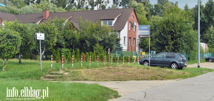 „Istniejcy chodnik jest wski, spkany, nierwny. Jego stan w pewnych miejscach zagraa bezpieczestwu”