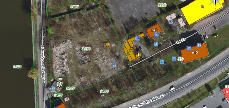 Przy ul. Tamka powstanie piętrowy parking? Miasto ogłosiło przetarg